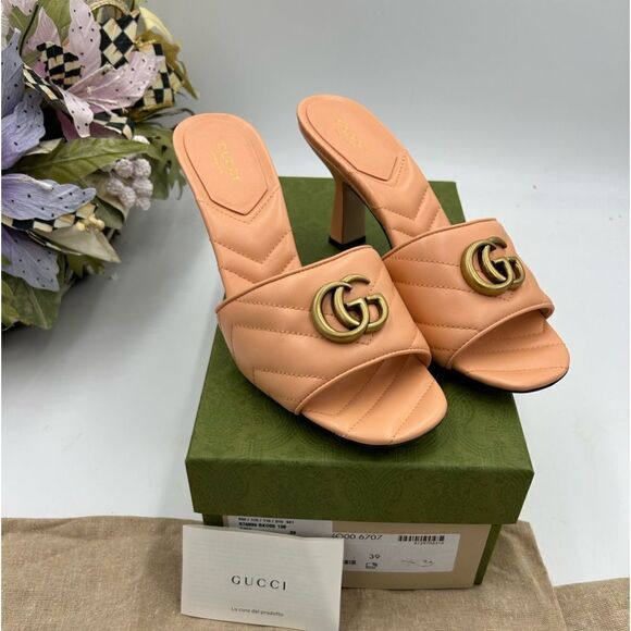 Women’s Gucci, GG Marmont quilted mules size 39 made in Italy - Picture 1 of 9